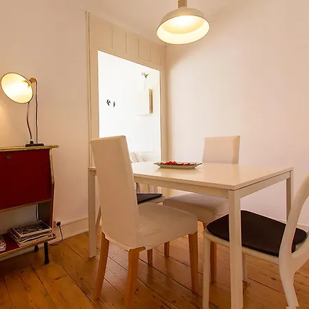 Charming Principe Real By Homing Apartamento