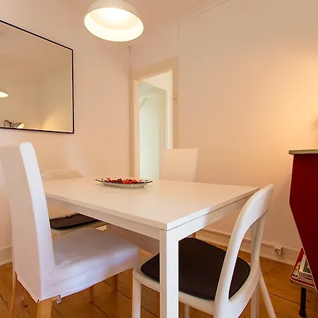 Charming Principe Real By Homing Lisboa