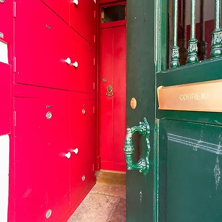 Charming Principe Real By Homing Apartment Lisbon